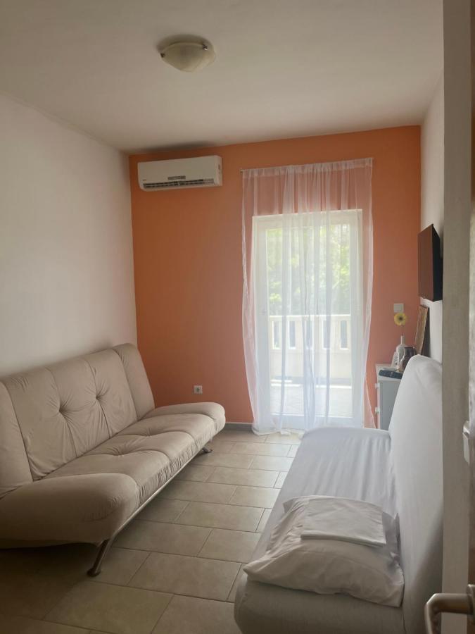 Guesthouse Villa Jurisic Новалья Экстерьер фото